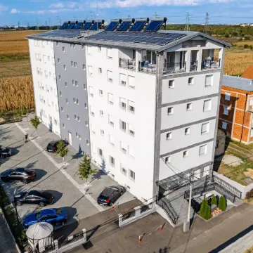 Fors度假勝地及水療中心 鄰近澤蒙的酒店