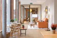 HOOD Hotels in Cologny