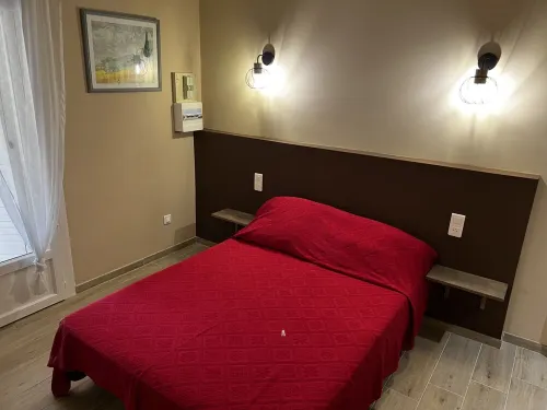 Flat with garden, 5000 sq. mt. of land, ideally located at Pinarello beach