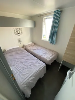 Mobile home sea view high up on the Opal Coast Hotels in Le Portel