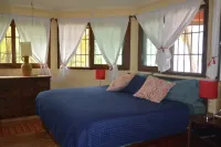 Sea, sand and serenity at Spooky Channel Hotel a Sandy Bay