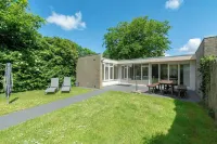 Bungalow in Sint Maartenszee Near Beach