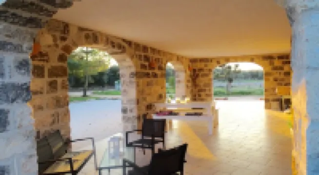 Carefully renovated, located in the very calm countryside with seaview