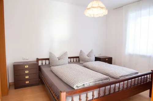 Quiet, TV, WiFi, terrace, lake, parking -  Ferienwohnungen