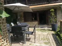 4-star apartment in a magnificent Savoyard chalet - 50 m from the slopes