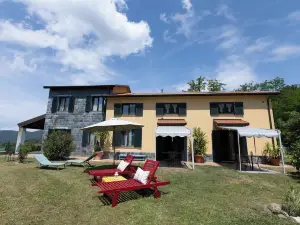 Il Laghello Wood House