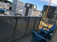 Apartment Heart of Wellington City - Balcony over the City Lights