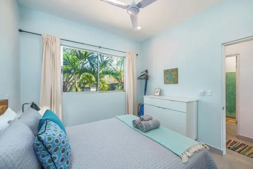 2BR - 2BTH Beach House w/ Pool