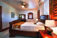 Vista Verde Roatan - Spacious Private Beachfront Villa-Snorkel, Dive, Relax!