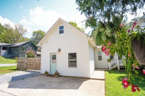The Guest House at 5th & Carter
