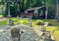 Waterfront Winnipesaukee 3 BR / 2 BA Cottage with Private Dock and Sandy Beach