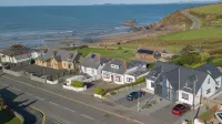 Seacliff Located Just 200m From the Popular Broad Haven Beach, Pembrokeshire Hotels in The Havens