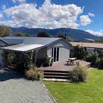 Hui Hui House-Family Friendly Holiday Home- the Gate Way to Milford & Fiordland. Hotel Exterior
