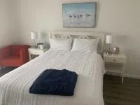 Brigantine Beach Gem!! Newly Renovated, Top of the Line Riptide Bait & Tackle附近的飯店