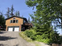 HIlltop Haven Hotels near Alaska State Museum
