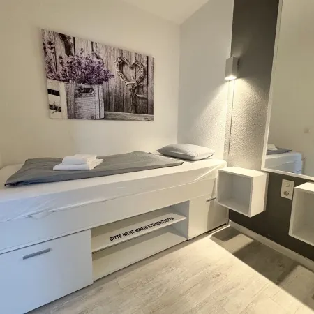 Comfortable, modern, completely renovated vacation apartment with balcony, WLAN available
