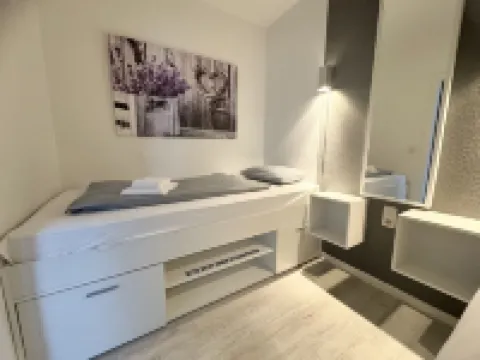 Comfortable, modern, completely renovated vacation apartment with balcony, WLAN available