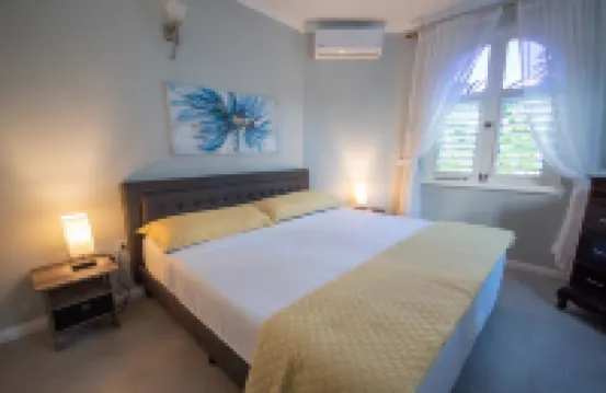 Amazing 2Bd Penthouse w/Roof Top Patio w/Outdoor Shower - Paradise Found فنادق في 