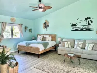 New! Beautiful "Bahamas Sunset" Ocean View! Walk to Pool/Casino! Private Beach  호텔