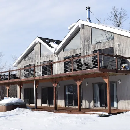 Beautiful Hunter Mountain Four Season House-Bar Room, Gym, Views