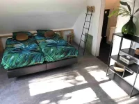 Bazien Luxe Kamer bij Strand en Kreek Natuur en Veel Faciliteiten