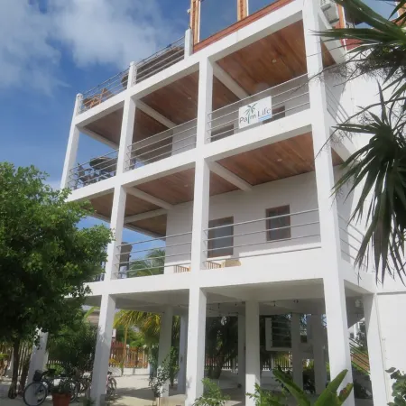 Royal Palm @ Palm Life Belize: Upscale condo overlooking the Caribbean Sea! Отели рядом с достопримечательностью «Остров Кей Колкер»