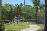 BEACH RESORT. Walk to beach+Pool+WiFi+AC+free PK