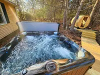 Lake Access! Catskill Cozy Home- Hot Tub +Sauna Hotels in Fallsburg
