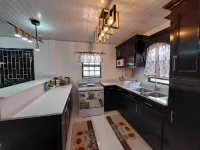 Cozy 2-bedroom apartment in central location with WiFi, AC
