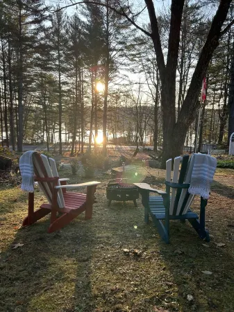 Riverside Blue… Your cozy guesthouse for all things Muskoka!