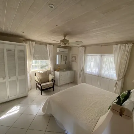 Luxury Villa St James,  4 bed 4 bath , Private Pool, fantastic sea views