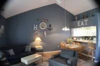 Comforts of Home Sweet Home! Close to Beaches!