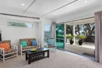 luxury beach flat,  MAXIMUM four people, No cleaning fee