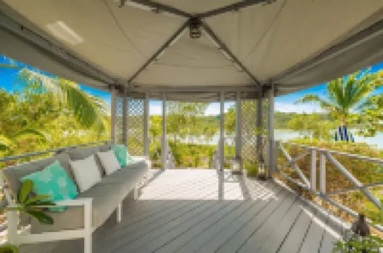 Water front, with amazing elevated views, pool, flamingoes, private and quiet