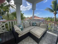 Bliss 101: Poolside Condo w/ Wraparound Balcony & Ocean View