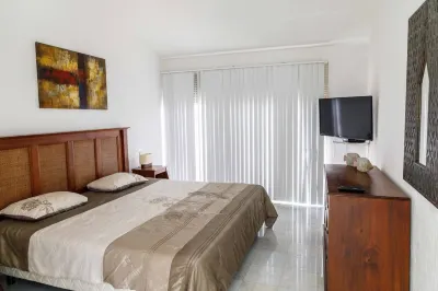 Villa 3: Wonderful Villa overlooking Laguna Nichupte