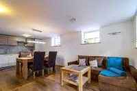 Alpen-hostel Talstation 4, Buxacher Straße 23 mit Motorradvermietung