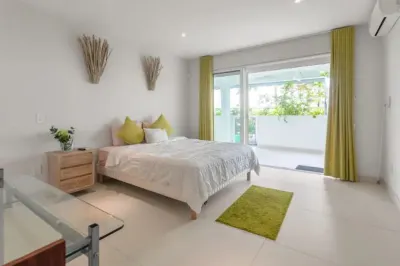 Maho Oceanfront Luxe: Modern and Spacious Condo