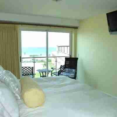 Luxury, Eagle Beach Front 2BR, Penthouse  Private Roof Terrace Rooms