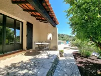 Villa with pool in the heart of olive groves Eglise de la Nativité de Notre-Dame 주변 호텔