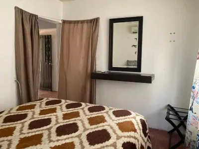 Rustic apartment with parking Hotels in 