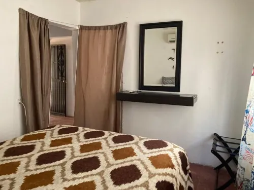 Rustic apartment with parking فنادق في لاباز