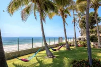7 bdrm Classic Hacienda on Puerto Vallarta´s best swimming beach, sleeps 24.