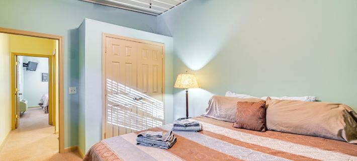 Riverfront Fishing: Home in Columbus w/ Grill Hotels in Columbus