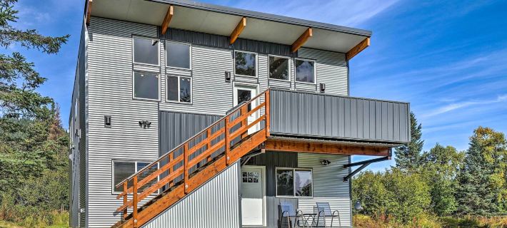 Secluded Getaway w/ Deck, Steps to Fritz Creek! Hotels in Homer
