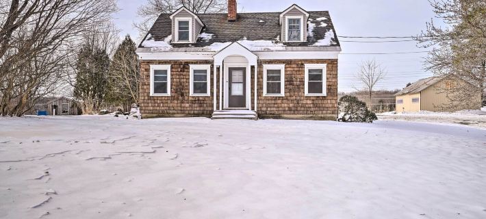 Rural Oswego Cottage on 50-Acre Orchard and Farm! Hotels in Oswego County