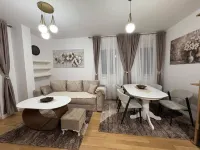 I&I Apartments 36