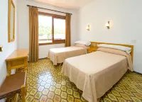 Apartamentos Cala LLonga Playa Hotels near Cala Llonga