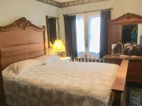 Old Iron Inn Bed and Breakfast Hotels in Presque Isle