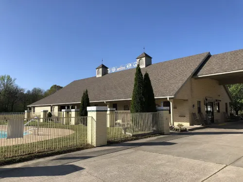 Riverwood Inn Hotels in Pike County